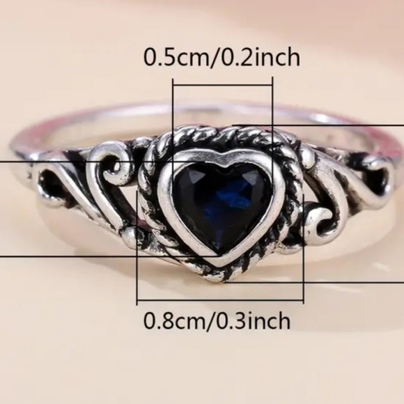 Last one! NEW! Vintage look heart ring size 6 - Picture 4 of 7